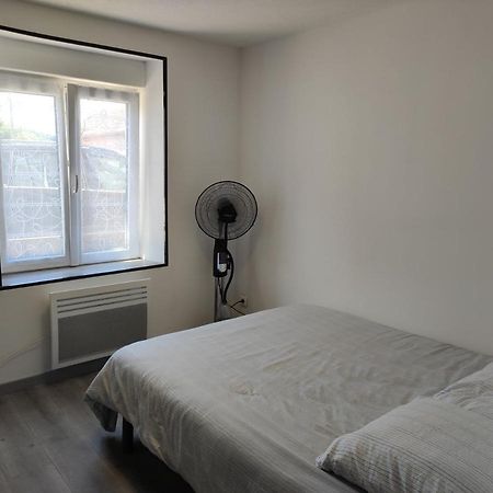 16 Rue Des Deportes Charmes  Екстериор снимка